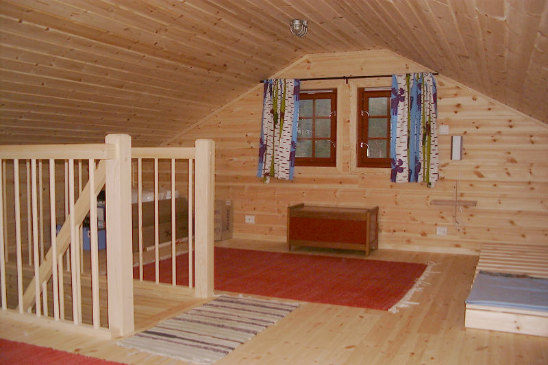 de bovenverdieping, een loft met extra slaapruimte